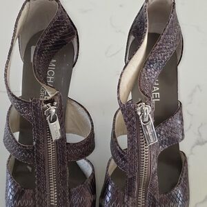 Michael Kors Textured Brown Heels